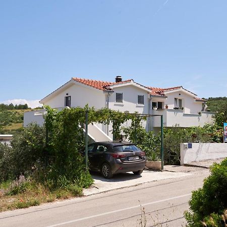 Guesthouse Aria تروغير المظهر الخارجي الصورة