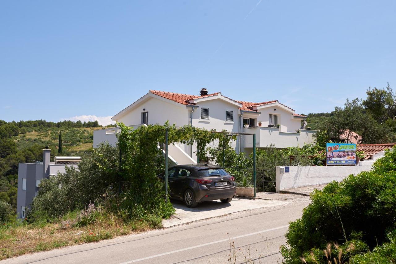 Guesthouse Aria تروغير المظهر الخارجي الصورة