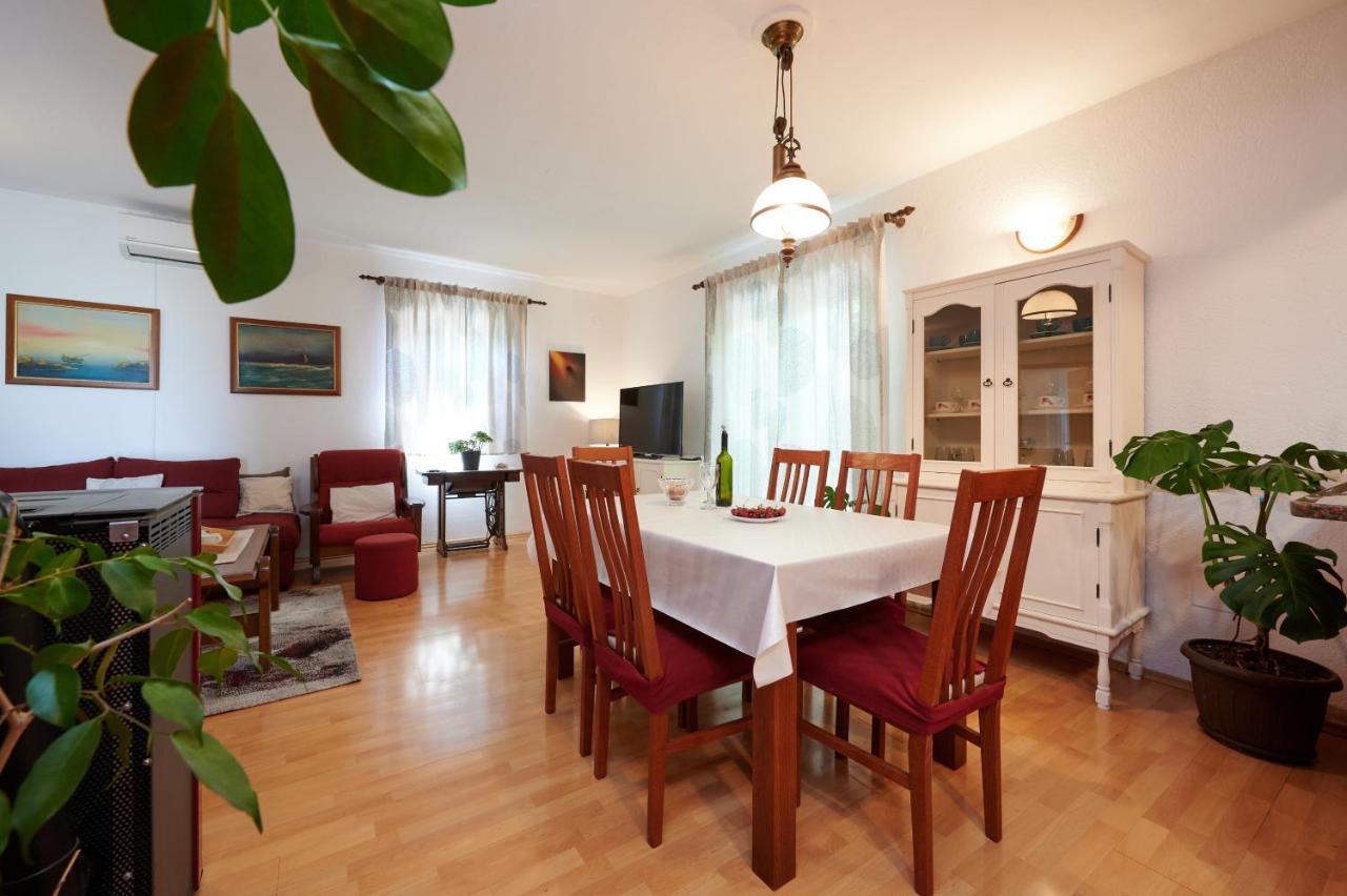 Guesthouse Aria تروغير المظهر الخارجي الصورة