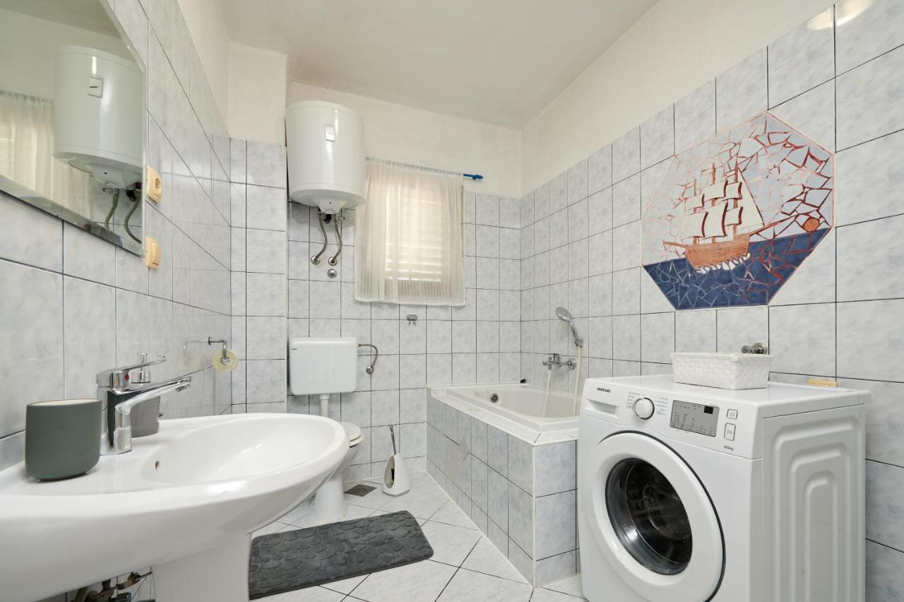 Guesthouse Aria تروغير المظهر الخارجي الصورة